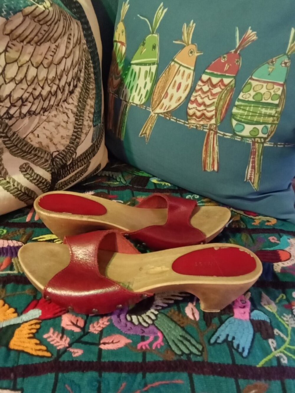 Nine West Sz 8 red Wood Clogs Slip on with low heel - Picture 5 of 7